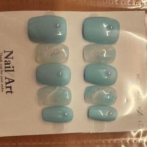 Blue Mirage‎ 💎🌊 | Press-On Nail Set (Size M)